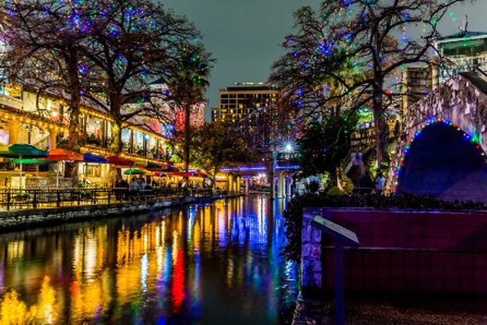 christmas lights on the river walk